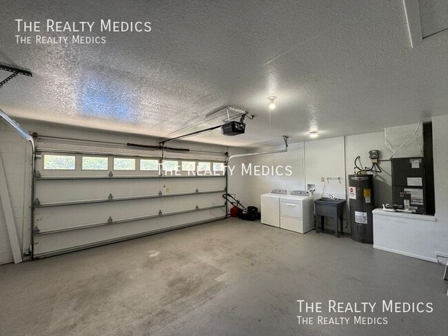 Building Photo - 1184 Mapimi Ct