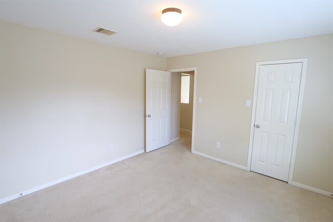 Building Photo - 24731 Cobble Canyon Ln