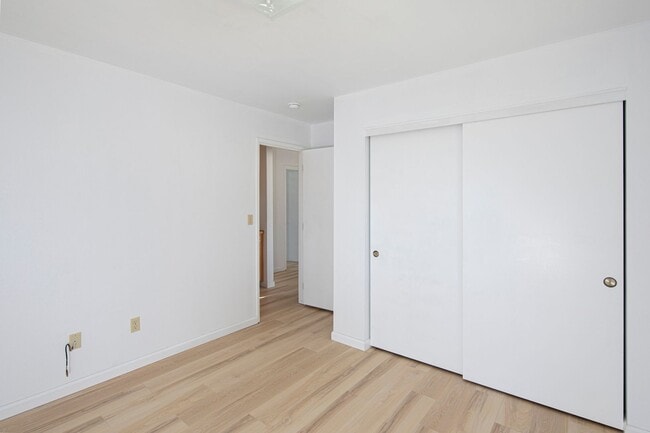 Building Photo - Lovely 3 Bedroom Home in Beautiful Los Alamos!