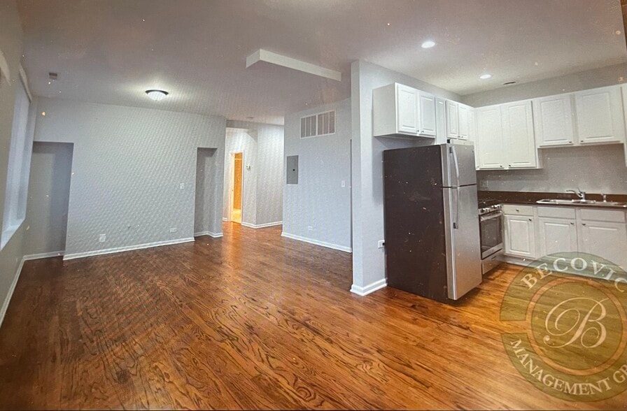 Building Photo - 2505 W Howard St