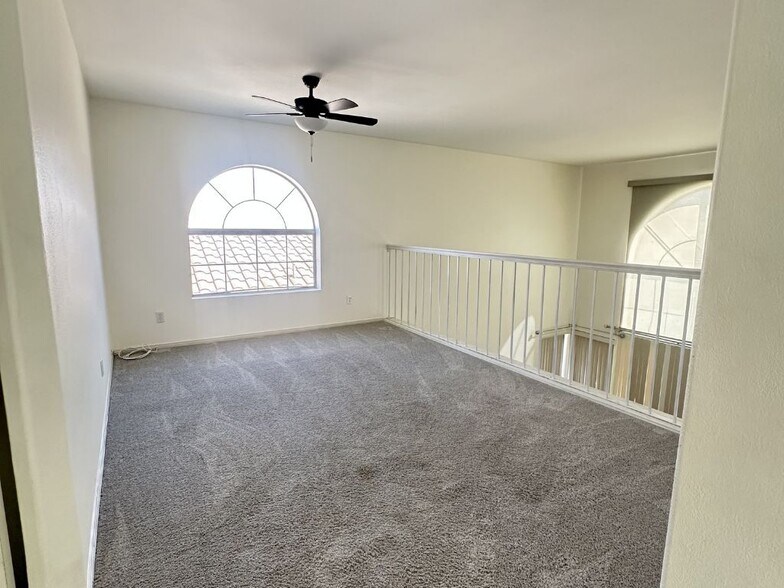 Building Photo - 28605 Broadstone Way