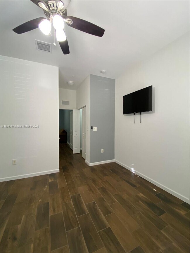 Building Photo - 27523 SW 139th Pl