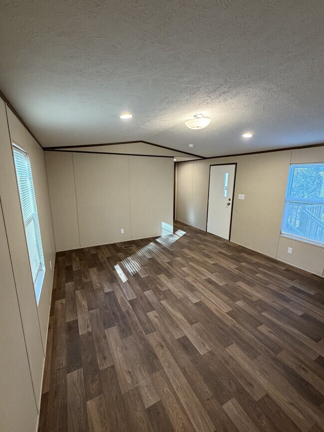 Building Photo - 2551 Dana Dr