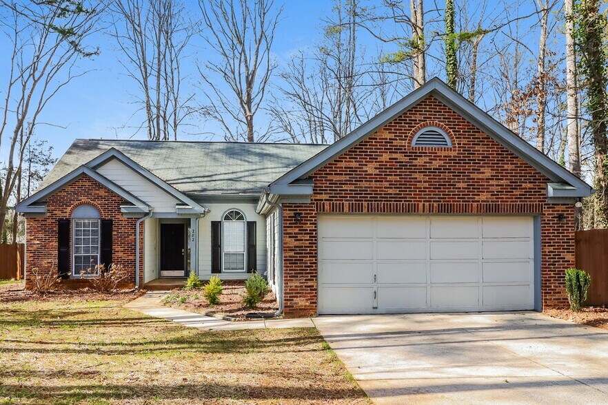 Primary Photo - 202 Aurora Ln