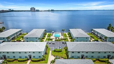 Building Photo - Palms at Waters Edge 3344-M6