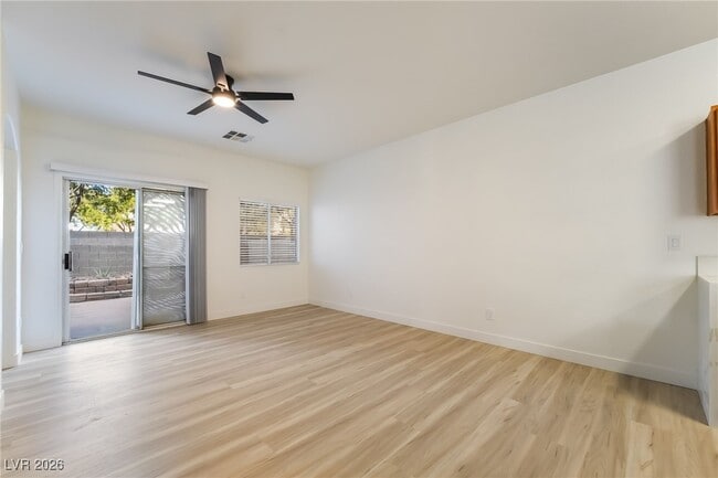 Building Photo - 5980 Gentleslope St