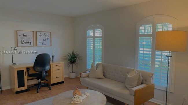 Building Photo - 165 Cypress Trce