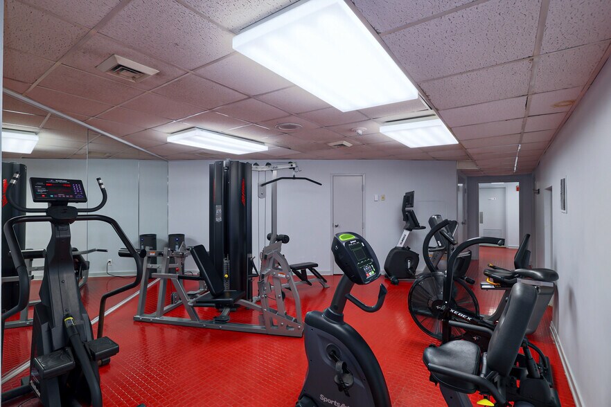 FREE Fitness Center - 4601 N Park Ave