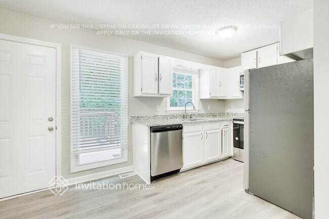 Building Photo - 24 Grapevine Dr