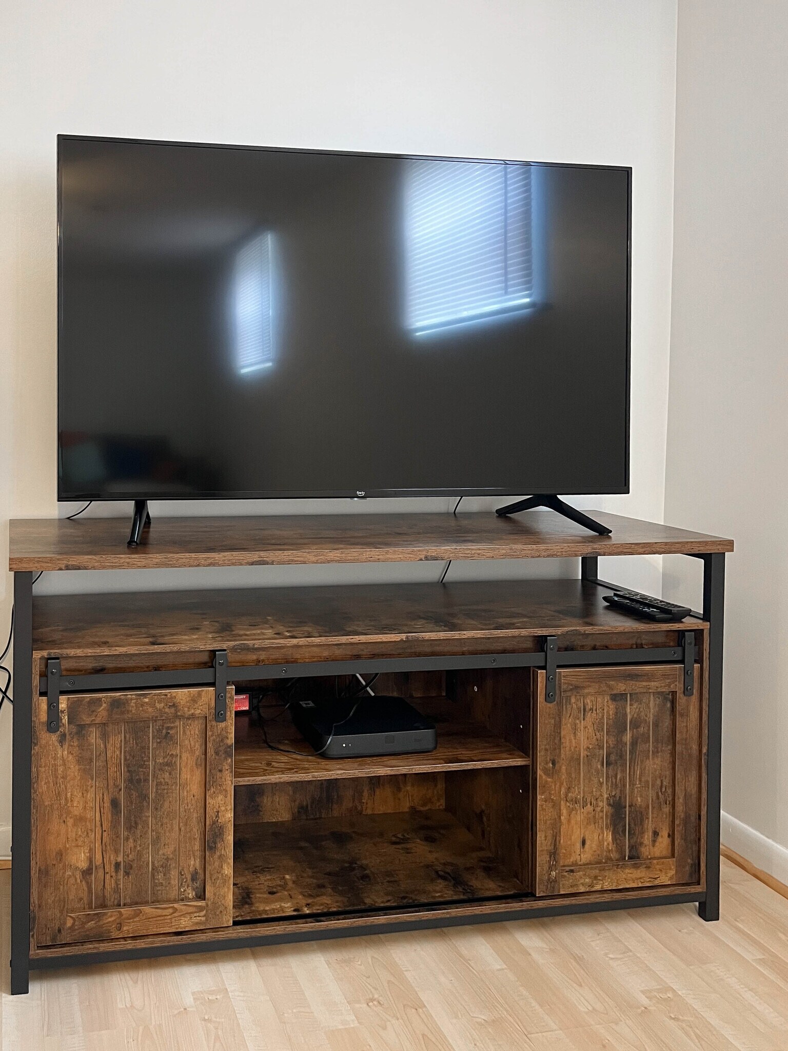 Large Screen TV and Entertainment Stand - 508 Wellham Ave