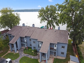 Building Photo - 536 N Cogswell Dr