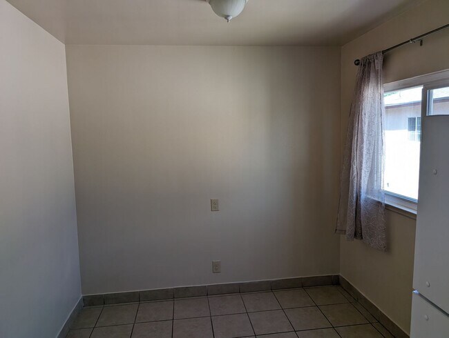 Building Photo - Nevada 4-Plex