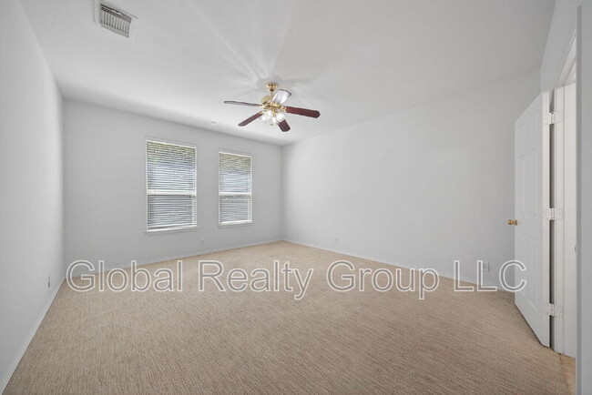 Building Photo - 510 Wildberry Ct
