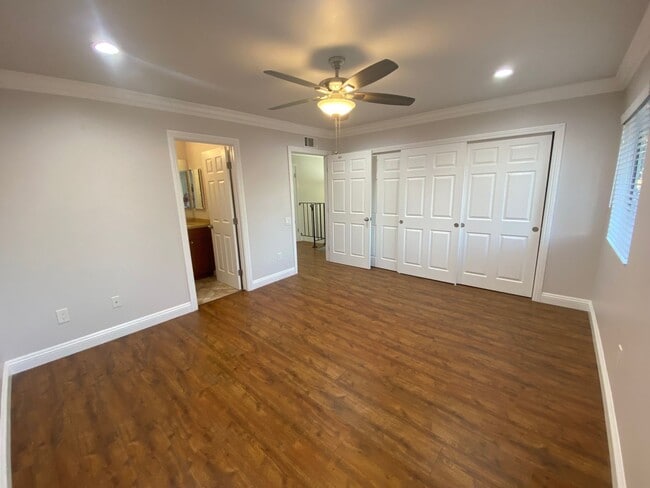Building Photo - Luxurious 3 Bedroom Cypress Townhouse for Rent!