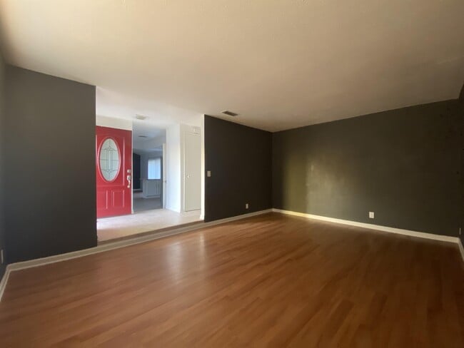 Building Photo - 1255 Johnson Ave