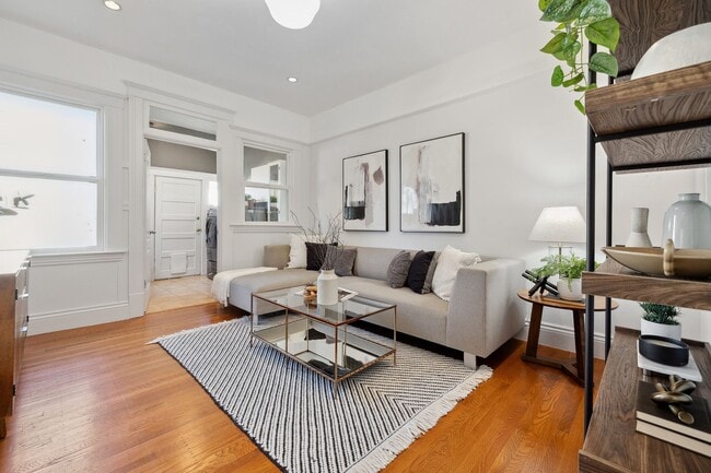 Building Photo - Bernal Heights: Remodeled Unfurnished Top Floor Condo w/ Garage Parking & Shared Yard