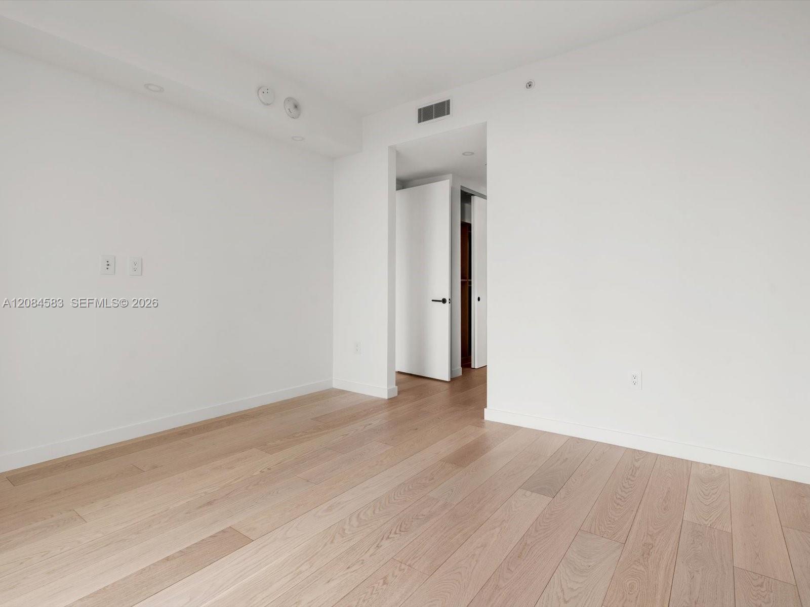 Building Photo - 2200 Brickell Ave