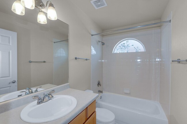 Building Photo - Pinon Valley 2 story 3 bedroom home