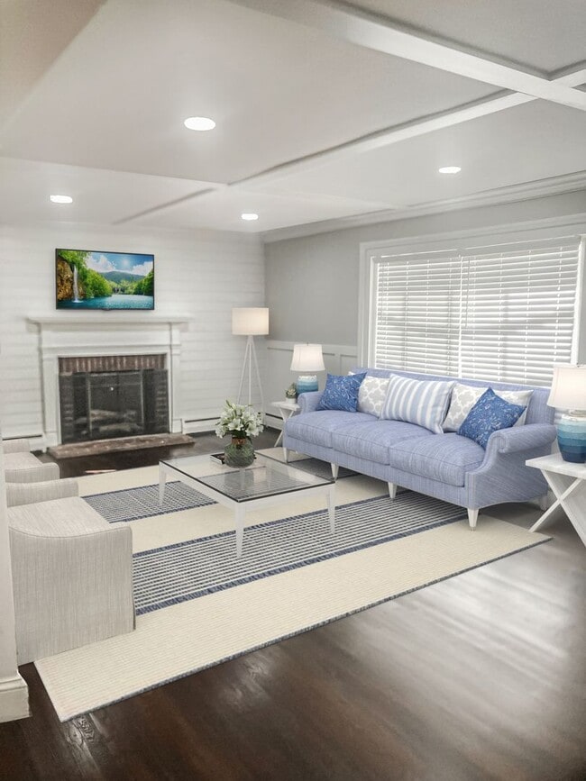 Building Photo - Spacious 3 Bed / 2.5 Bath Home - Large Yard - T/E Schools