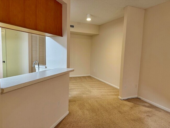 Building Photo - 4035 Grande Vista Blvd