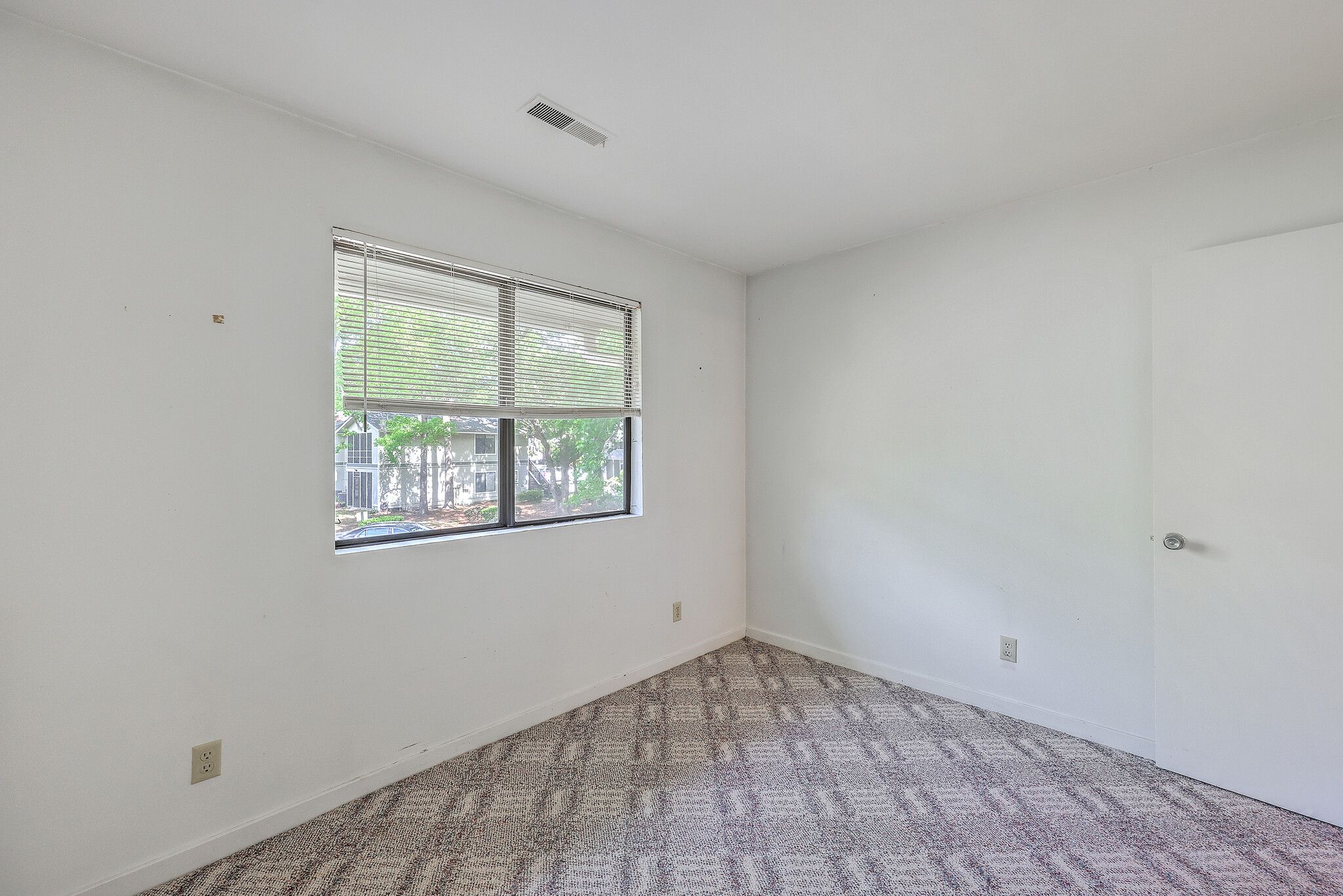 Building Photo - 2736 Jobee Dr