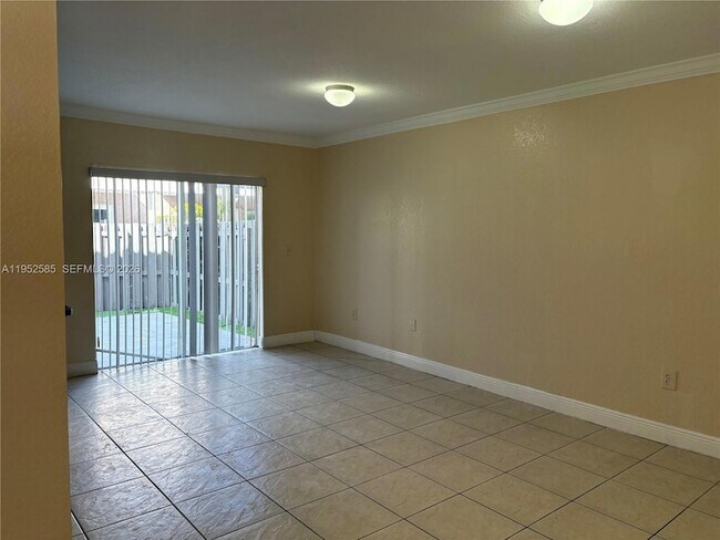 Building Photo - 8771 NW 106th Ln