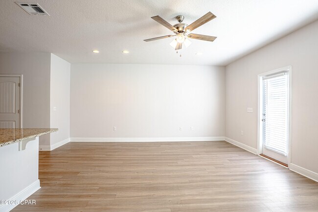 Building Photo - 7472 Shadow Lake Dr