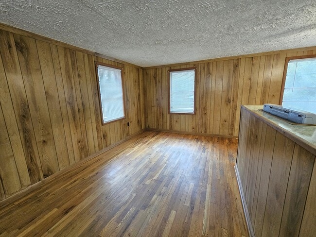 Building Photo - 134 S Blackstock Rd