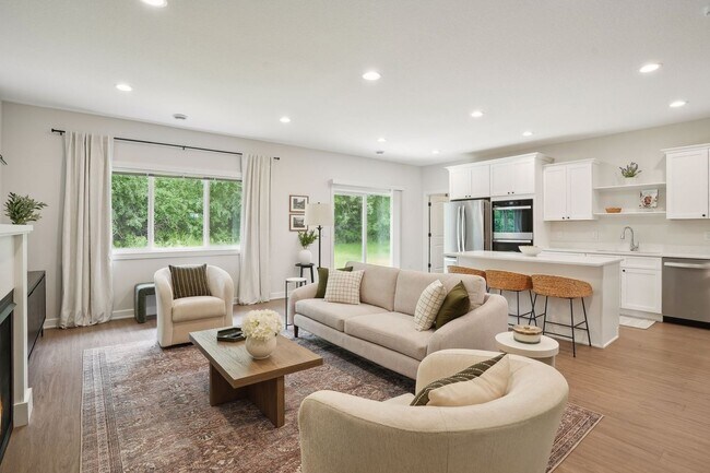 Building Photo - 3 Bedroom Twin Home With Extras