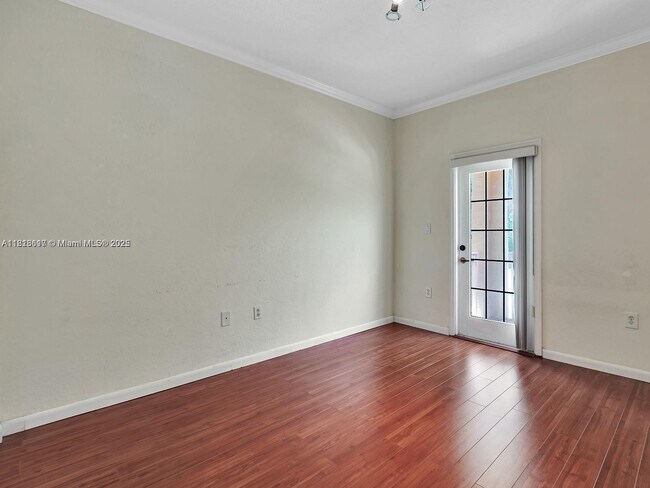 Building Photo - 858 NW 170th Terrace