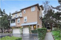Building Photo - 2 Hinterland Way