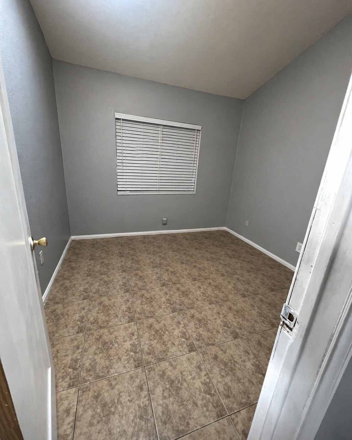 Building Photo - 43826 Adler Ave