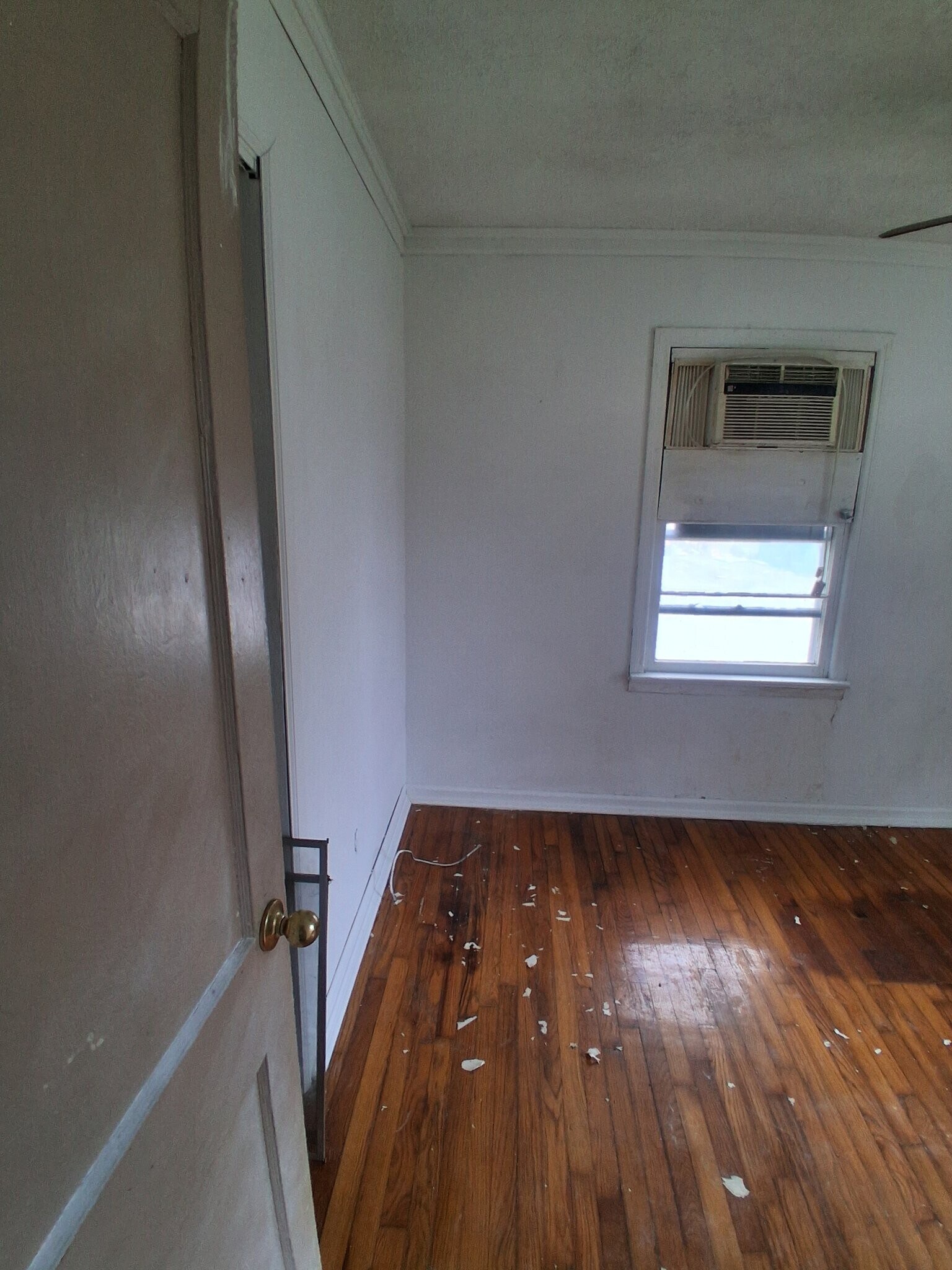 Building Photo - 521 N Davis St