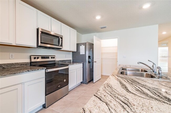 Building Photo - 808 Tidal Rock Ave
