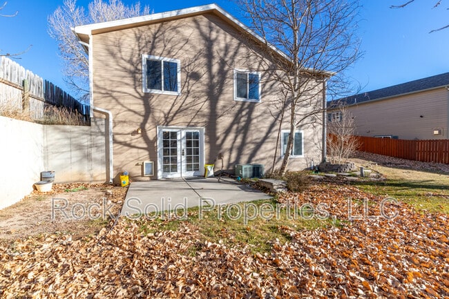 Building Photo - 312 S Ave B-6