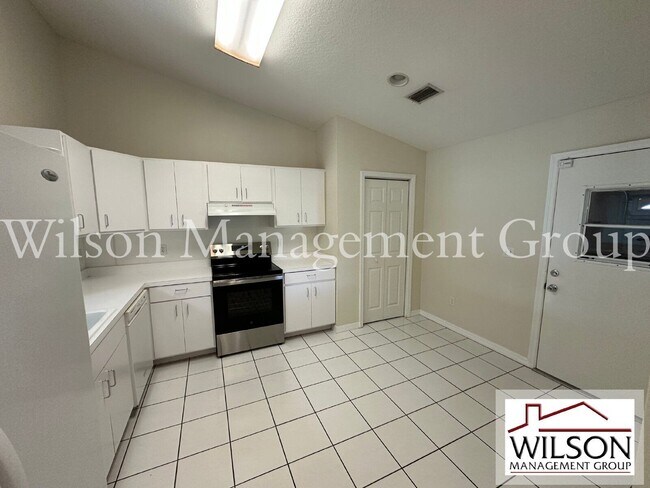 Building Photo - 4066 Bonnie Dr