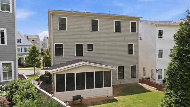 Building Photo - 262 Dawson Dr