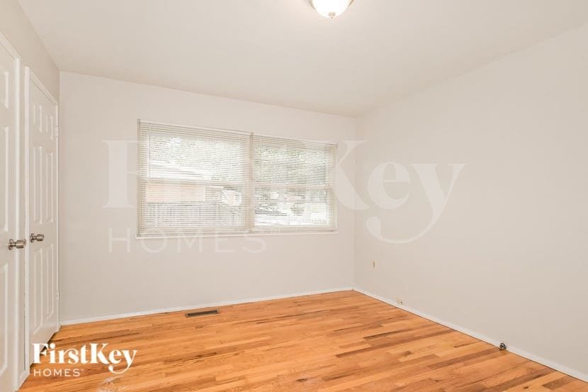 Building Photo - 7 Santa Anita Ct