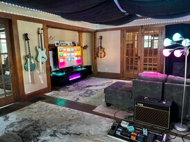 Luxuriously Furnished Living Room - 405 N Salisbury St