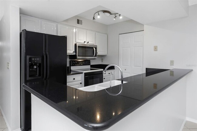 Building Photo - 2400 Feather Sound Dr