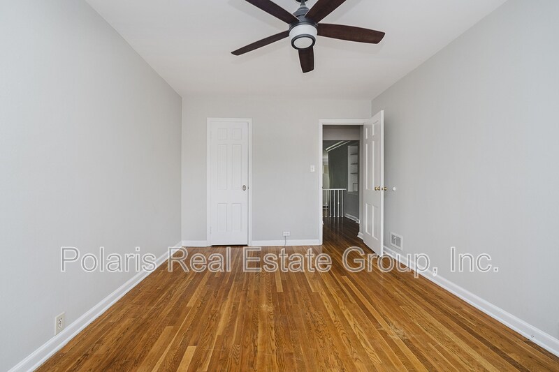 Building Photo - 3346 E Fall Creek Pkwy N Dr