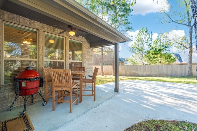 Building Photo - 130 Pioneer Canyon Pl