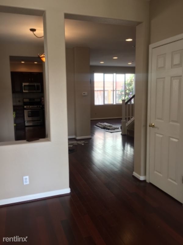 Building Photo - 4 br, 2.5 bath House - 51 Paseo Drive