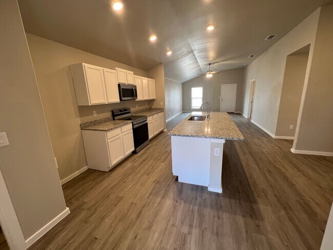 Building Photo - New Beginnings Start At AMRR: 3 BEDROOM 2 BATH IN NORTH LUBBOCK!