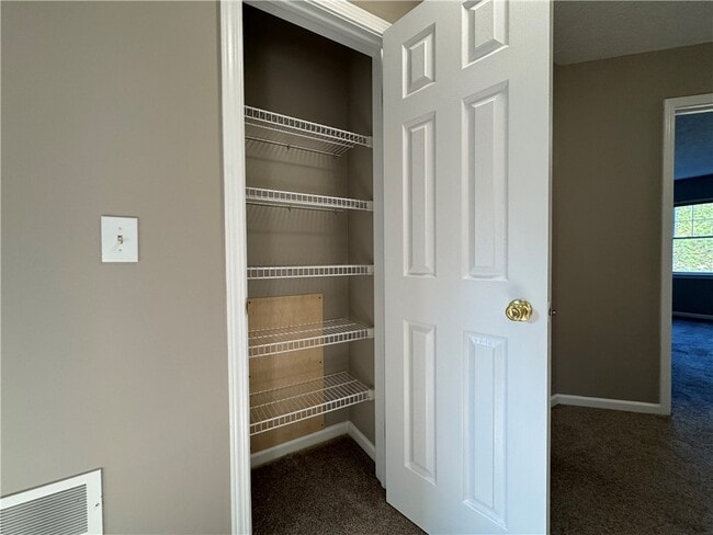 Building Photo - 778 Royal Sunset Dr