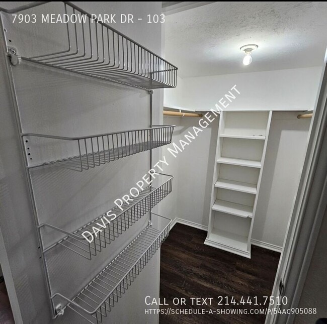 Building Photo - 7903 Meadow Park Dr