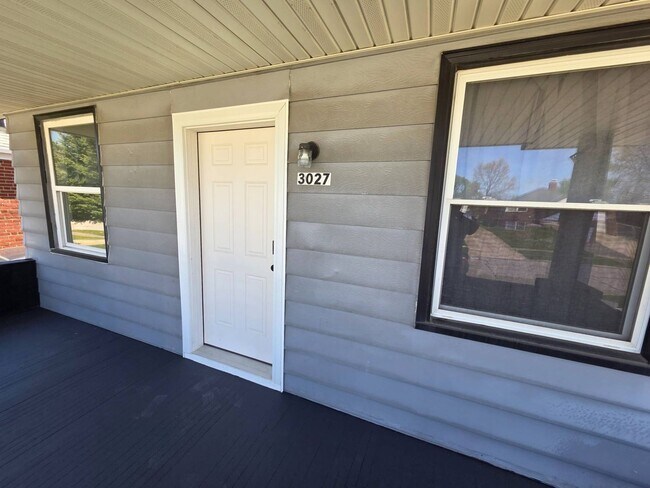 Building Photo - 3027 Fortune Ave