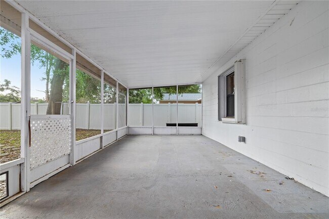 Building Photo - 3413 W Pearl Ave