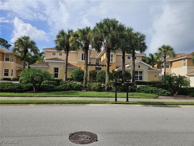 Building Photo - 10637 Pelican Preserve Blvd