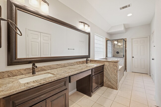 Building Photo - 24543 Pelican Hill Dr